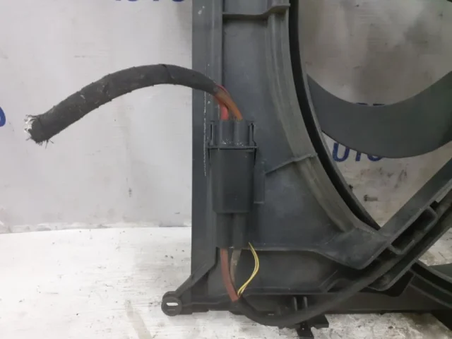 Вентилятор радиатора охлаждения ДВС для Mercedes-Benz M class W164 2005-2011 на фотографиях