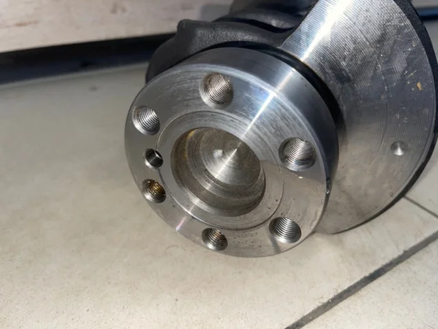 Коленвал для Mitsubishi Pajero Sport KH0 2008-2013 на фотографиях