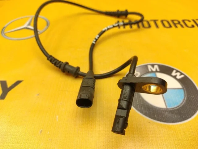 Датчик ABS передний правый для Mercedes-Benz E class W211 2002-2009 на фотографиях