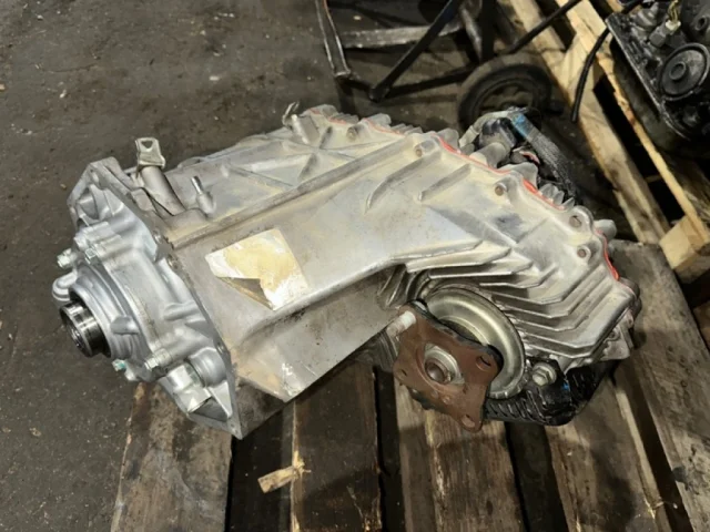 Раздатка для Lexus LX J200 2007-2015 на фотографиях