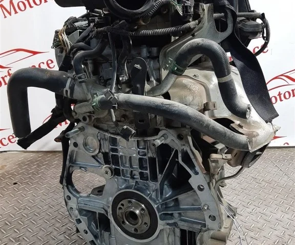 Двигатель без навесного для Renault Megane Хэтчбек 5 KZ 2008-2012 на фотографиях