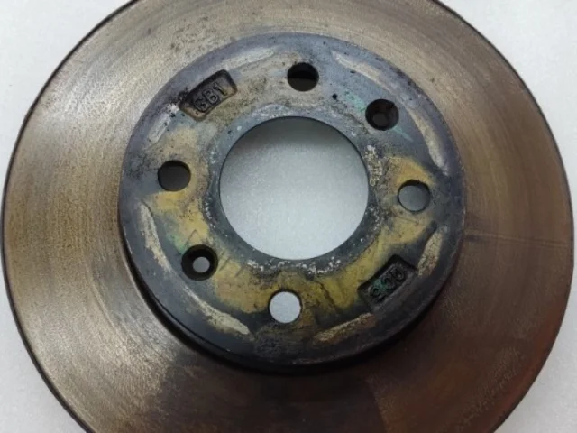 Диски тормозные передние (комплект) для Hyundai Solaris 2 (2017-2022) на фотографиях