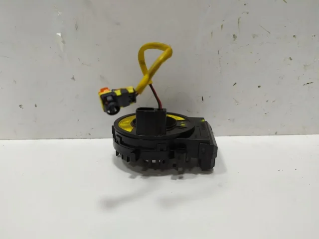 Подрулевой переключатель для Hyundai Solaris 1 рестайлинг 2014-2017 на фотографиях