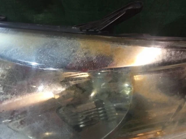 Фара левая для Toyota Alphard H10 2002-2008 на фотографиях