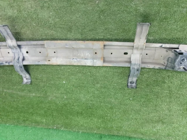 Усилитель бампера задний нижний для Hyundai Solaris 1 рестайлинг 2014-2017 на фотографиях