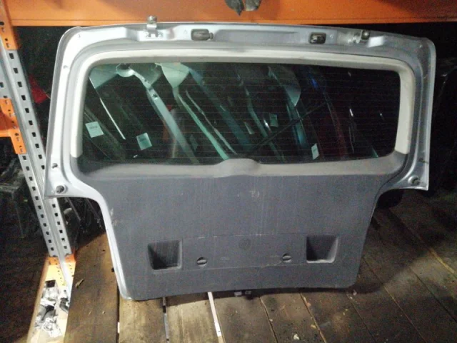 Дверь багажника для Volkswagen Touran 1T 2003-2015 на фотографиях