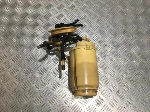 Топливный насос для Audi Q7 4L 2005-2015 на фотографиях