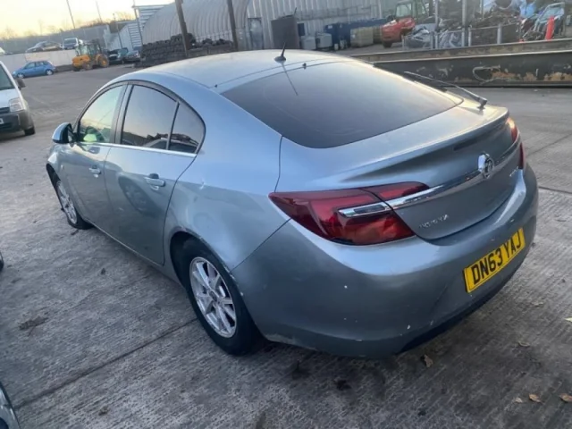 Задний подрамник для Opel Insignia Седан A 2008-2017 на фотографиях