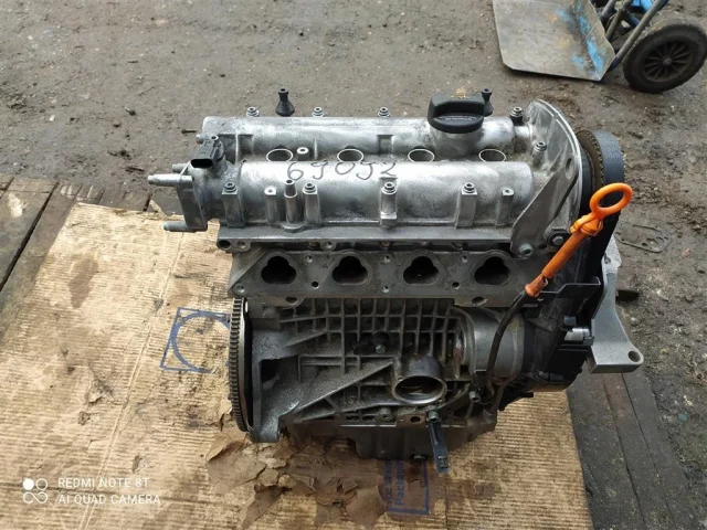 Двигатель без навесного для Volkswagen Polo IV (9N) 2001-2005 на фотографиях