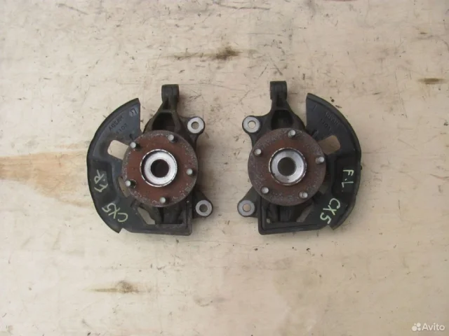 Кулак задний левый для Mazda CX 5 KE 2011-2017 на фотографиях