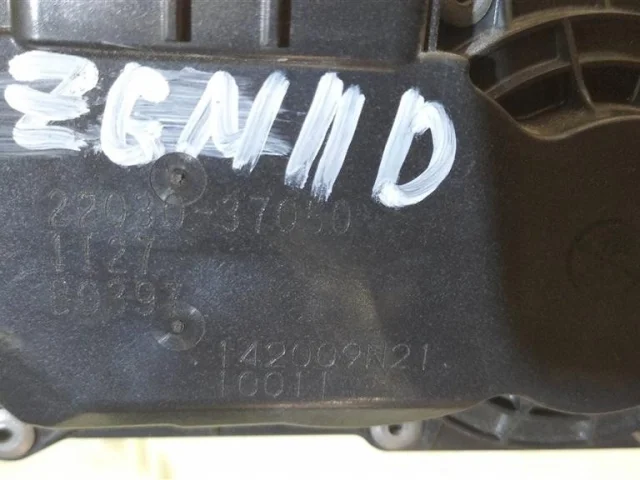 Дроссельная заслонка для Toyota RAV4 XA40 2013-2015 на фотографиях