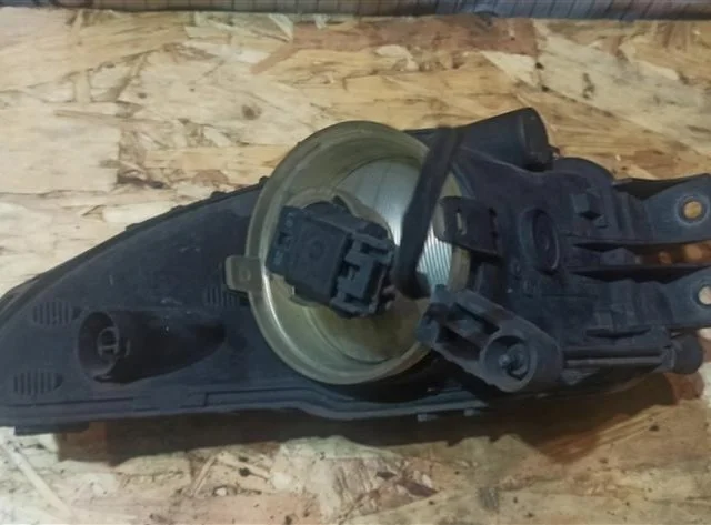 Противотуманка (ПТФ) передняя левая для Opel Insignia Седан A 2008-2017 на фотографиях