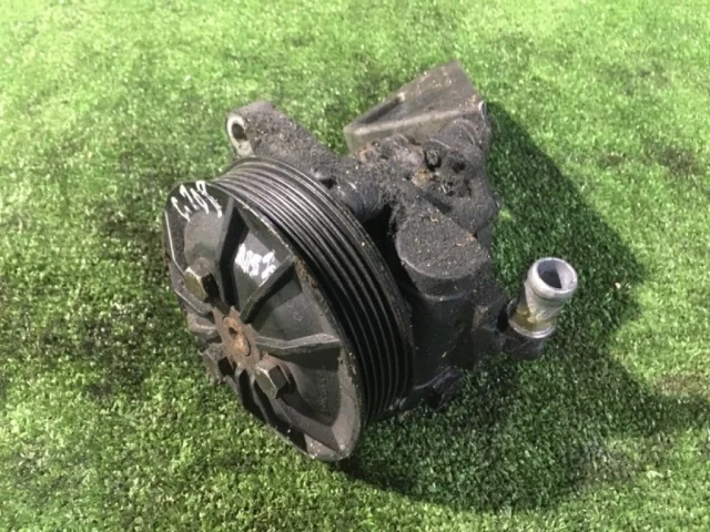 Насос ГУР для BMW X3 Е83 2003-2010 на фотографиях