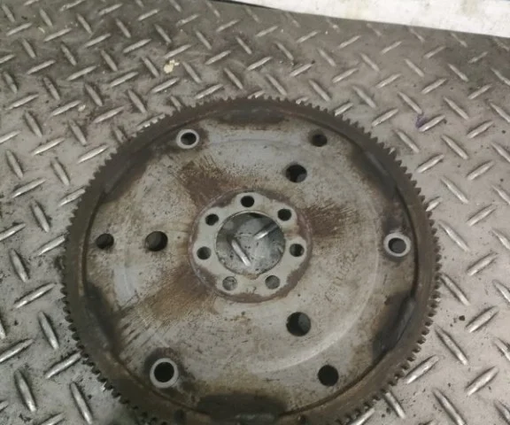 Маховик для Nissan Almera G15 2012-2019 на фотографиях