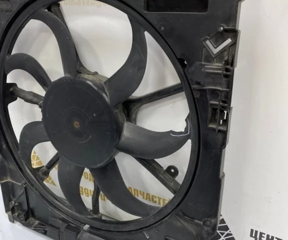 Вентилятор радиатора охлаждения ДВС для BMW X5 F15 (Ф15) 2013-2018 на фотографиях