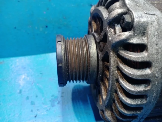 Генератор для Nissan X-Trail T31 RU 2007-2014 на фотографиях