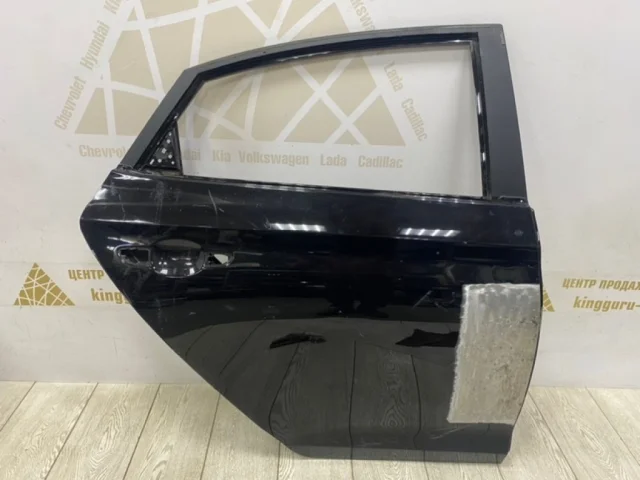 Дверь багажника для Hyundai Solaris 1 рестайлинг 2014-2017 на фотографиях