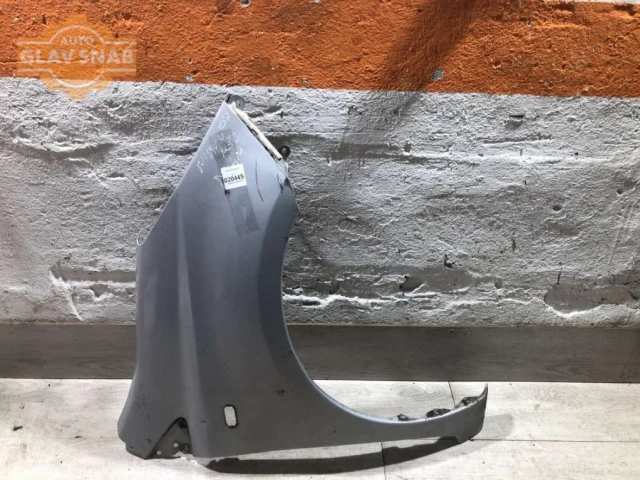 Стекла и зеркала для Nissan Note E11 2005-2012 на фотографиях