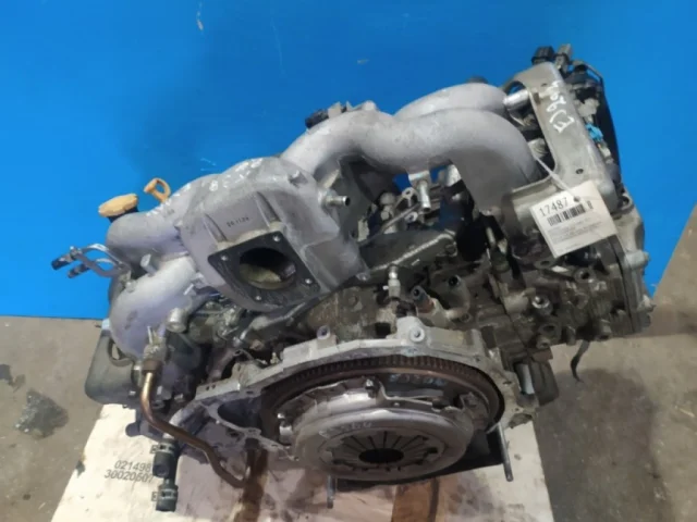 Двигатель без навесного для Subaru Legacy BM/B14 2009-2013 на фотографиях