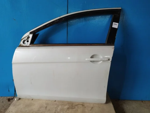 Дверь передняя левая для Mitsubishi Lancer 10 Седан CY 2007-2011 на фотографиях