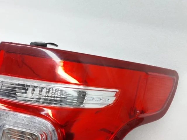 Фонарь правый для Ford Explorer U251 2005-2011 на фотографиях