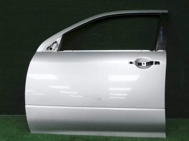 Двери для Mitsubishi Outlander 1 CU0W 2002-2009 на фотографиях