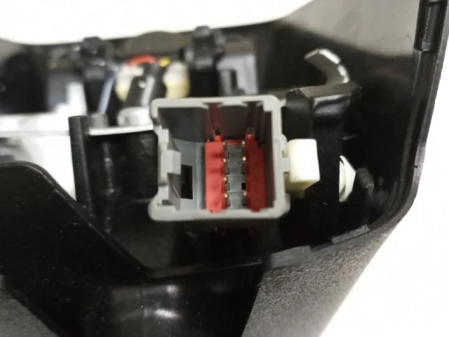 Стекла и зеркала для Land Rover Range Rover L405 2012-2017 на фотографиях