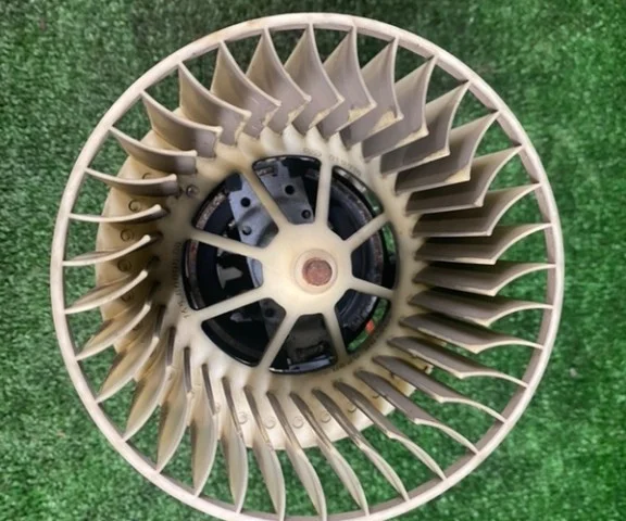 Мотор отопителя для BMW 5er Е39 1995-2003 на фотографиях