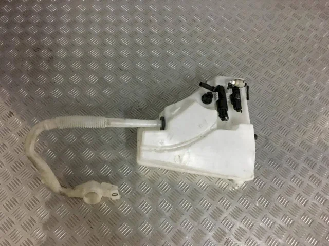 Бачок омывателя для Volkswagen Touareg II (7P5) 2010-2014 на фотографиях