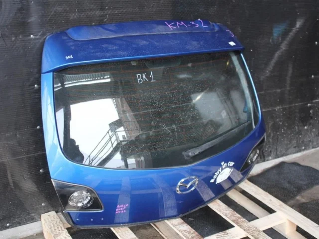 Стекла и зеркала для Mazda 3 BK Хэтчбек 2003-2009 на фотографиях