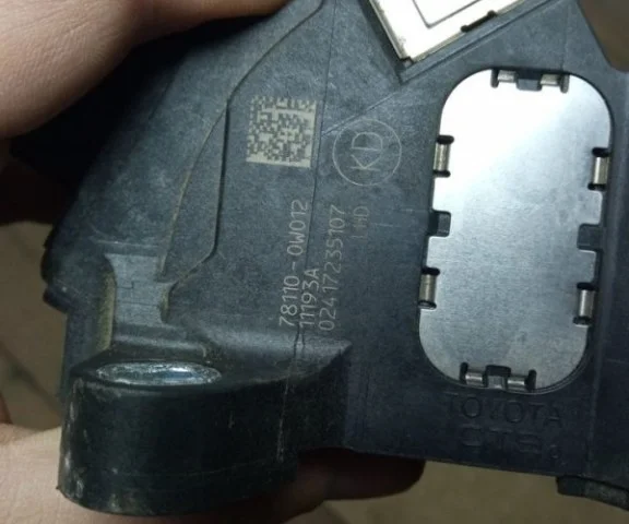 Электронная педаль газа для Toyota RAV4 XA30 2005-2012 на фотографиях