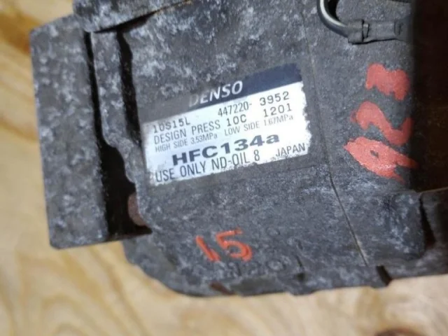 Компрессор кондиционера для Toyota RAV4 XA20 2000-2005 на фотографиях