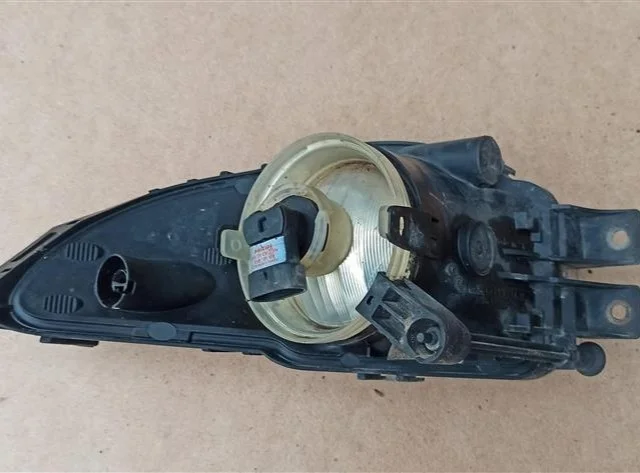 Противотуманка (ПТФ) передняя левая для Opel Insignia Седан A 2008-2017 на фотографиях