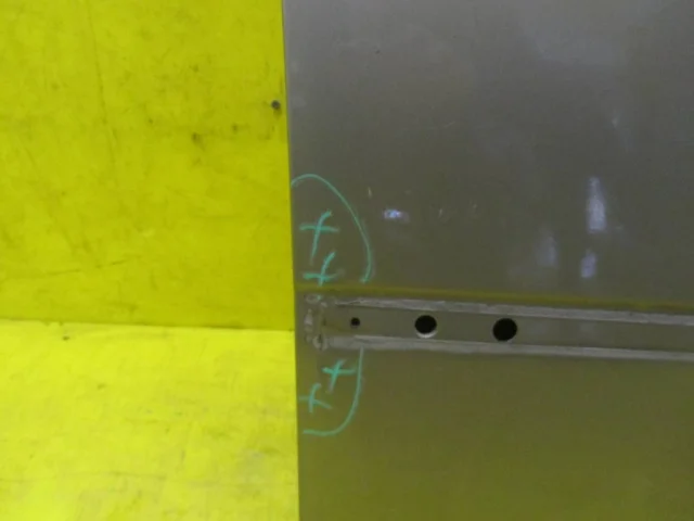 Дверь передняя правая для Audi A4 B7 Avant 2004-2008 на фотографиях