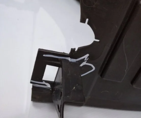 Воздуховод радиатора левый для BMW X3 G01 2017-2023 на фотографиях