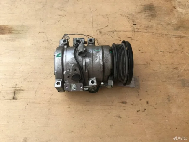 Компрессор кондиционера для Toyota Alphard H10 2002-2008 на фотографиях