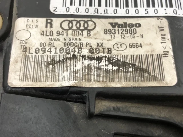 Фара правая для Audi Q7 4L 2005-2015 на фотографиях