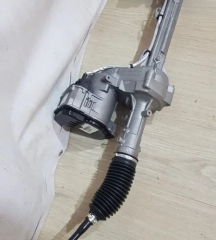 Рулевая рейка для Ford Explorer U502 2011-2016 на фотографиях