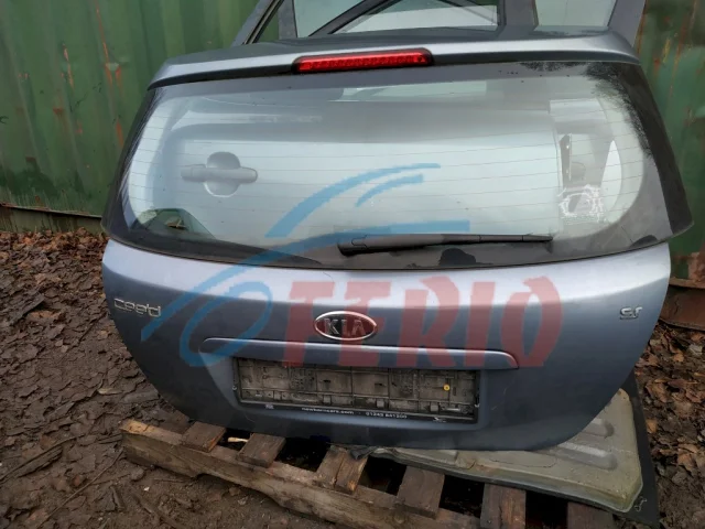 Двери для Kia Ceed 1 ED 2006-2009 на фотографиях