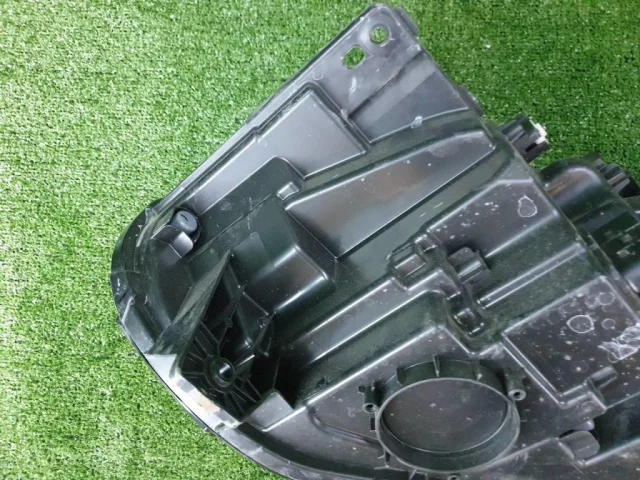 Фара правая для Exeed VX 2021+ на фотографиях