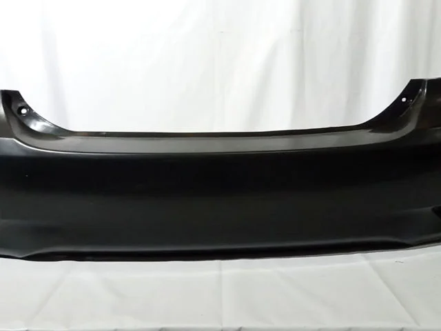 Бампер задний для Toyota Corolla E140/E150 Седан 2006-2013 на фотографиях