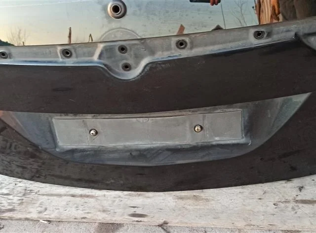 Дверь багажника для Opel Zafira B 2005-2015 на фотографиях