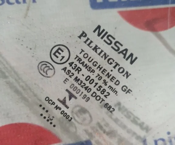 Стекло двери переднее левое для Nissan Qashqai J11 2013-2019 на фотографиях