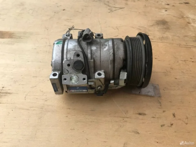 Компрессор кондиционера для Toyota Alphard H10 2002-2008 на фотографиях