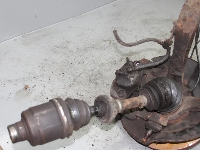 Привод передний правый для Honda Accord 7 2002-2008 на фотографиях