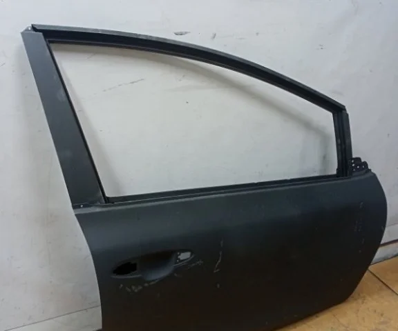 Дверь передняя правая для Kia Ceed 1 ED rest 2010-2012 на фотографиях