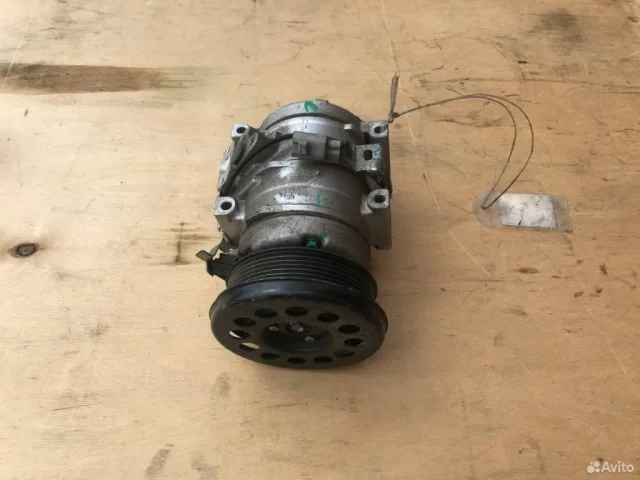 Компрессор кондиционера для Toyota Alphard H10 2002-2008 на фотографиях