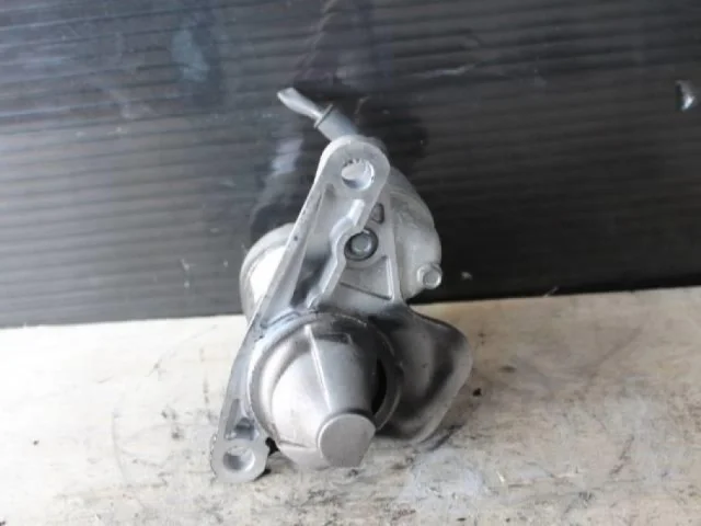 Стартер для Nissan X-Trail T31 RU 2007-2014 на фотографиях