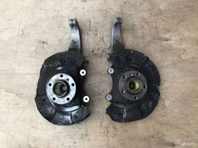 Ступица колеса передняя правая для BMW 5er Ф10 2010-2013 на фотографиях