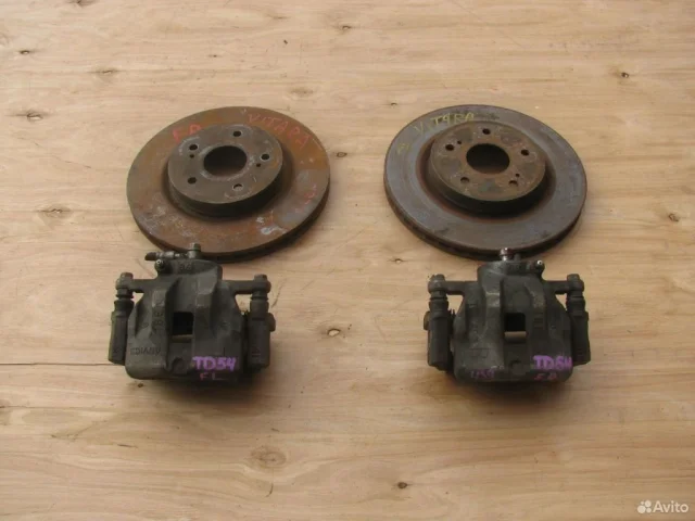 Суппорт задний правый для Suzuki Grand Vitara 2005-2014 на фотографиях